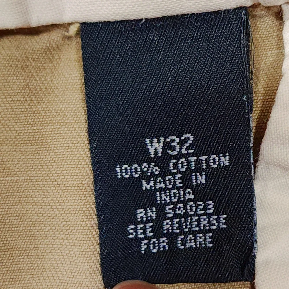 Gap Khakis Shorts 32 x10 Men Beige 22